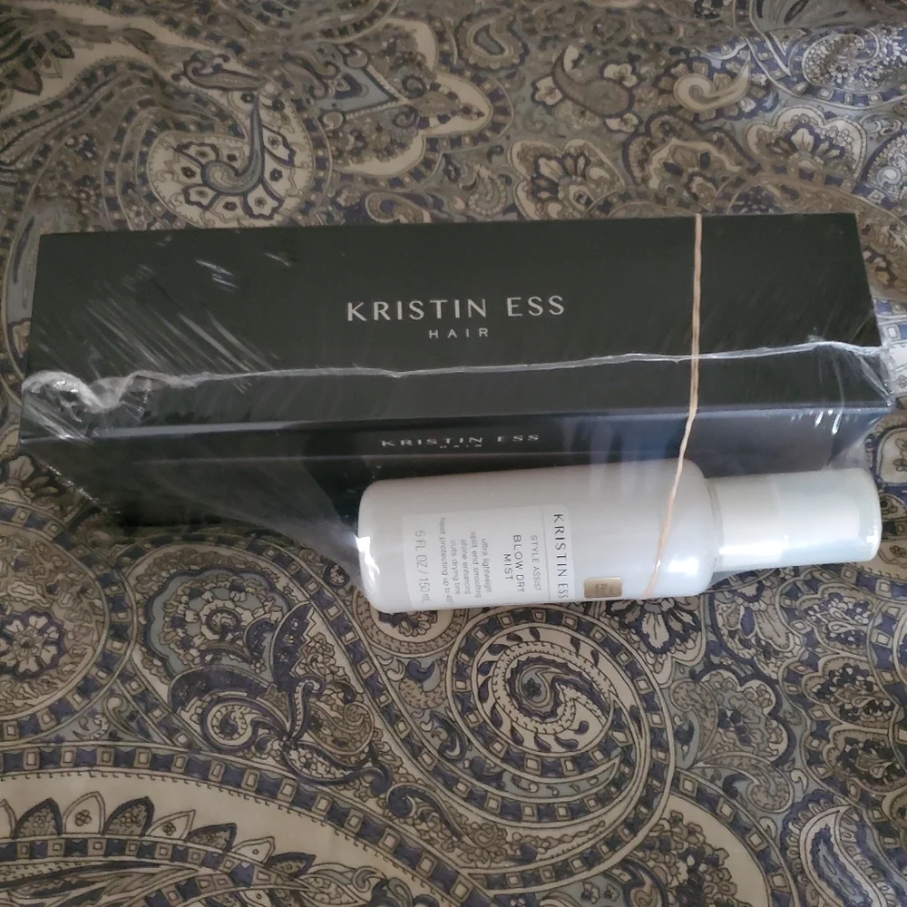 Kristin Ess Flat Iron Straightener.